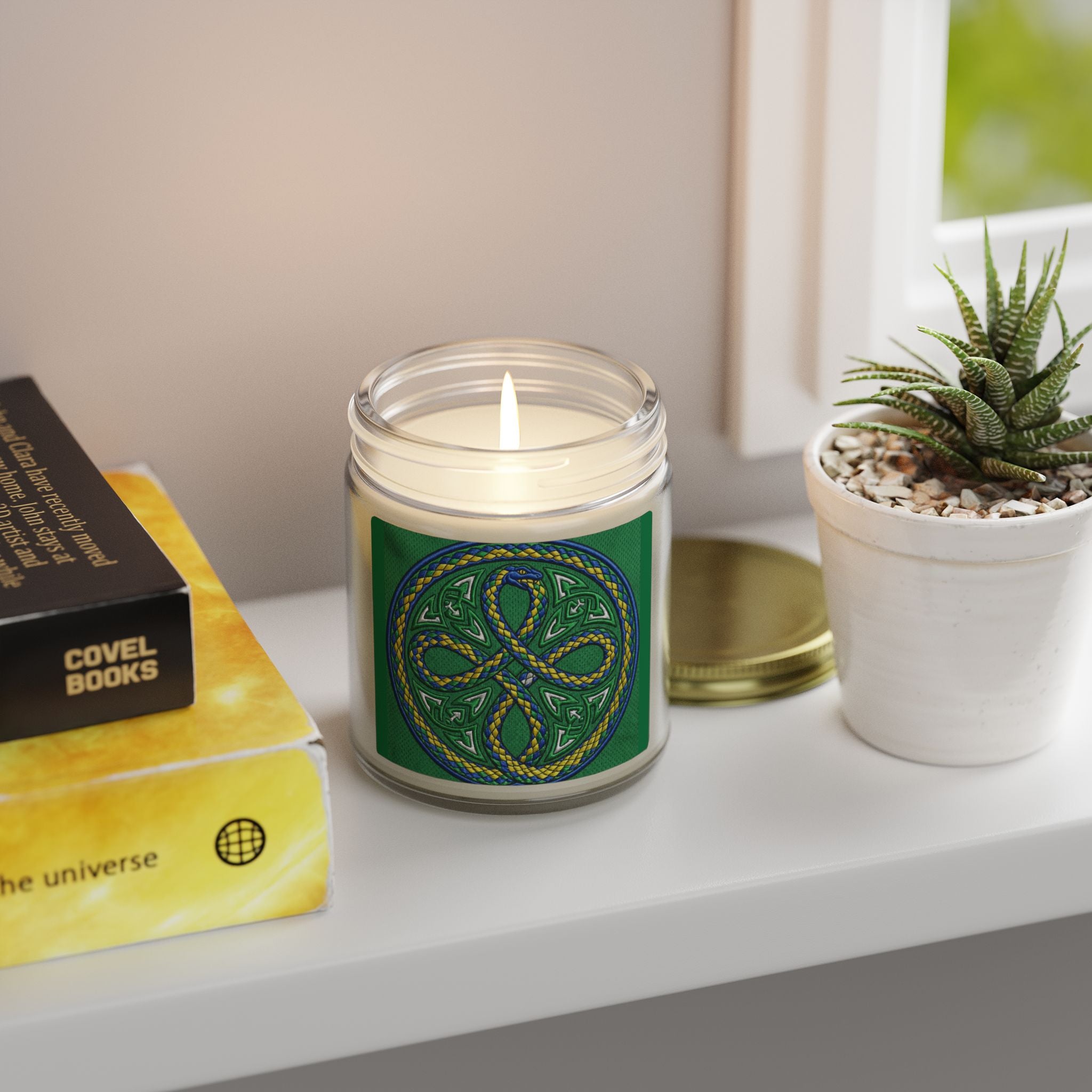 Candela Profumata al Cocco e Albicocca — Nodo Celtico Verde 4oz/9oz