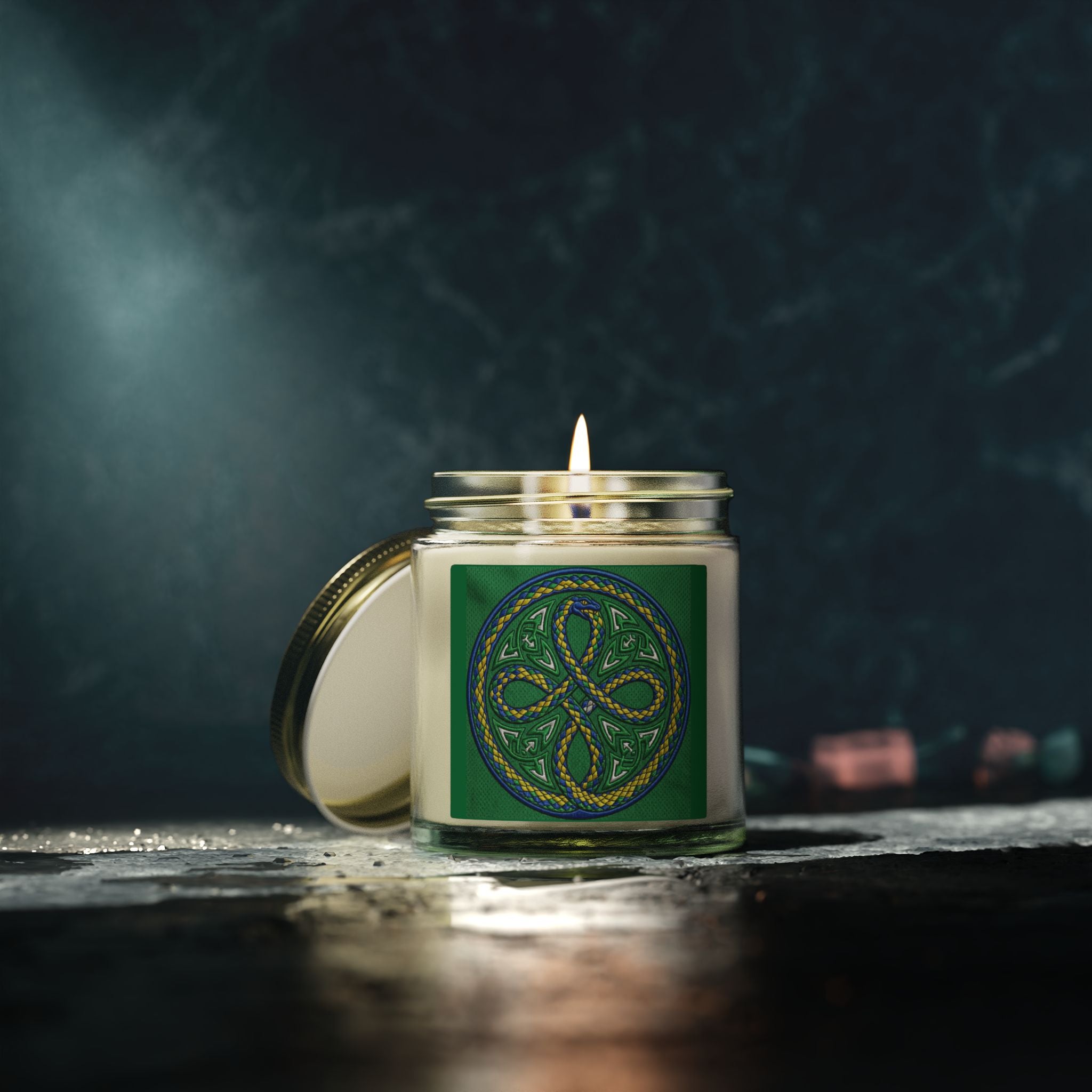 Candela Profumata al Cocco e Albicocca — Nodo Celtico Verde 4oz/9oz